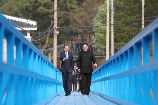 도보다리 산책(2018년 4월 27일)