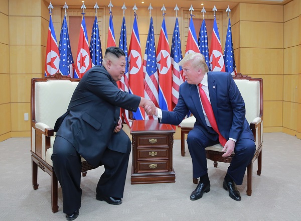The two leaders shaking hands