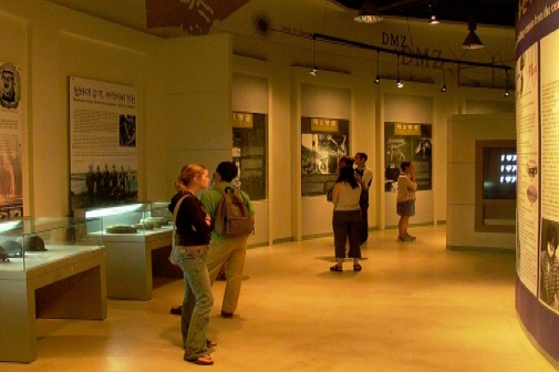 The 3rd Tunnel (DMZ exhibition hall) 4